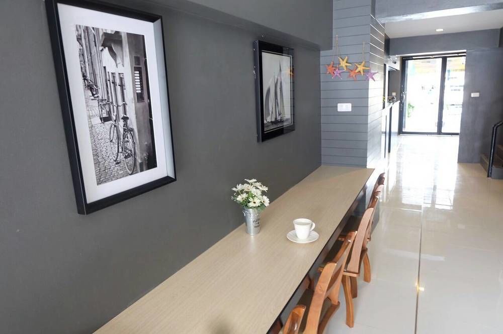 Rockstel Loma Hostel Phuket Ngoại thất bức ảnh